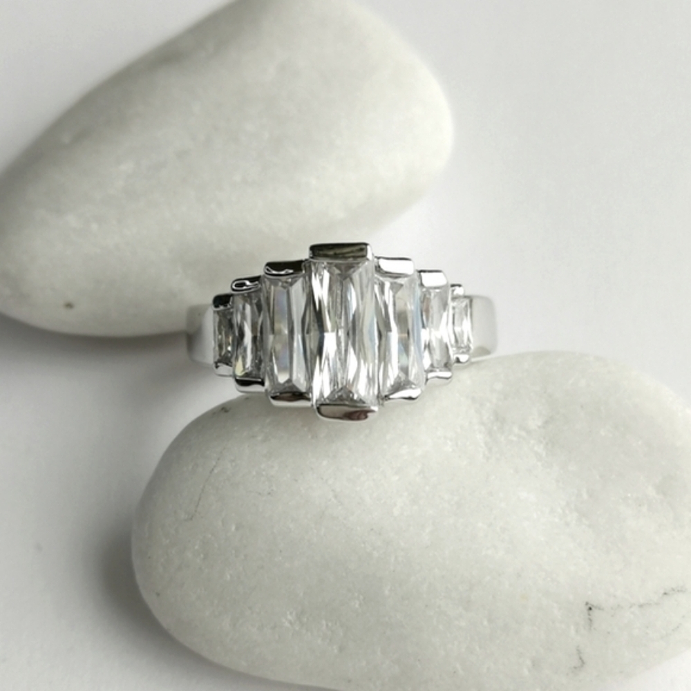 CZ Baguette cut in 14k white gold ring size 7 engagement cocktail style